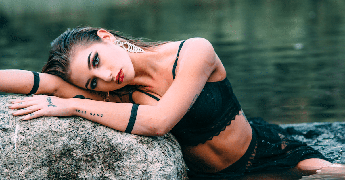 sensuroimaton sarja kuva porno