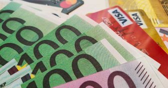 Fiksu rahankäyttö on tärkeää vaikeina aikoina