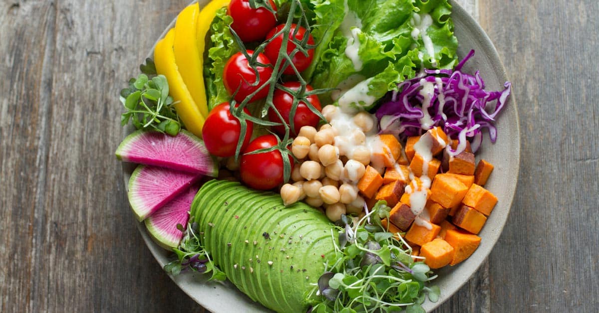 Paras panos pitkäikäisyyteen: Tulehdusvastaiset ruoat ja niiden vaikutus