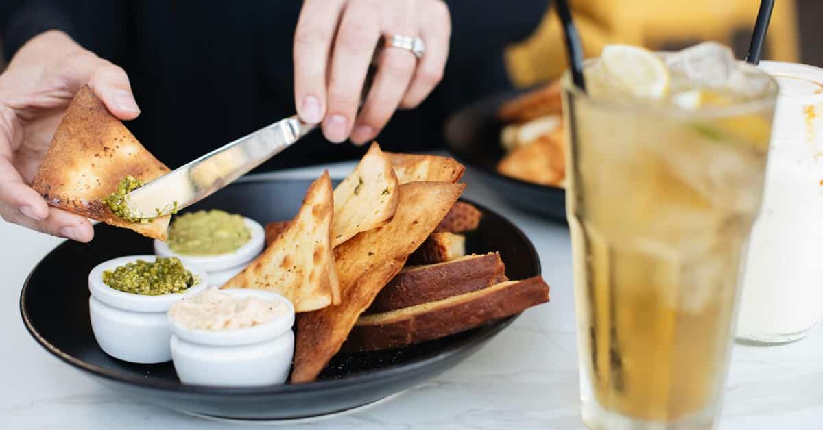 Aloitusklassikot: naposteltavat ja juomat, jotka jokainen ottelu ansaitsee