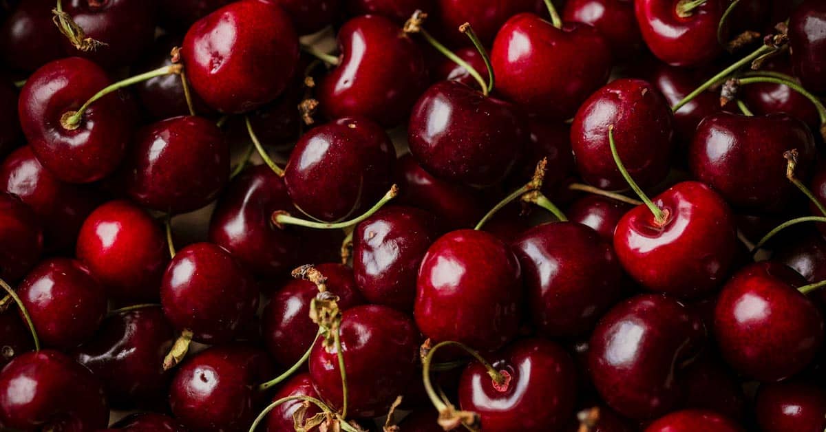 Myrkyllisiä ruokia, joita syömme siitä huolimatta